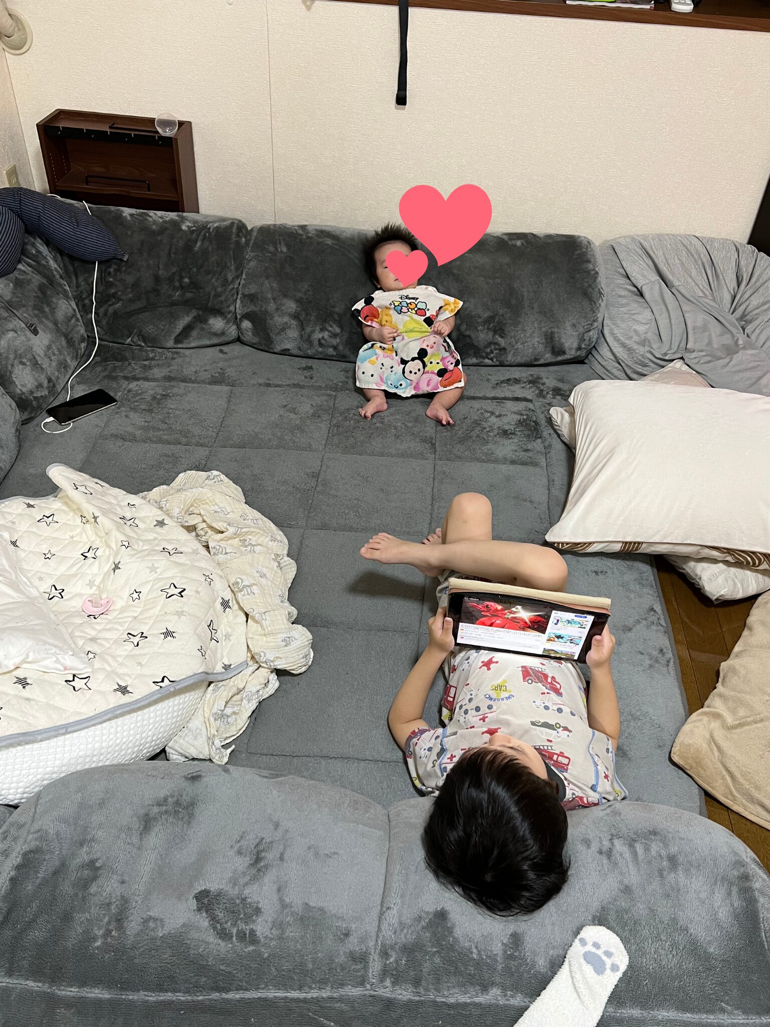 4年経つとふわふわ感は減るローソファ
